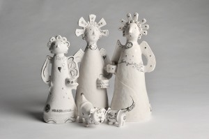 Laurel-Billington-The-Messenger-Series-Porcelain-paper-clay-underglaze-glaze-and-lustre-Largest-is-29cm-high